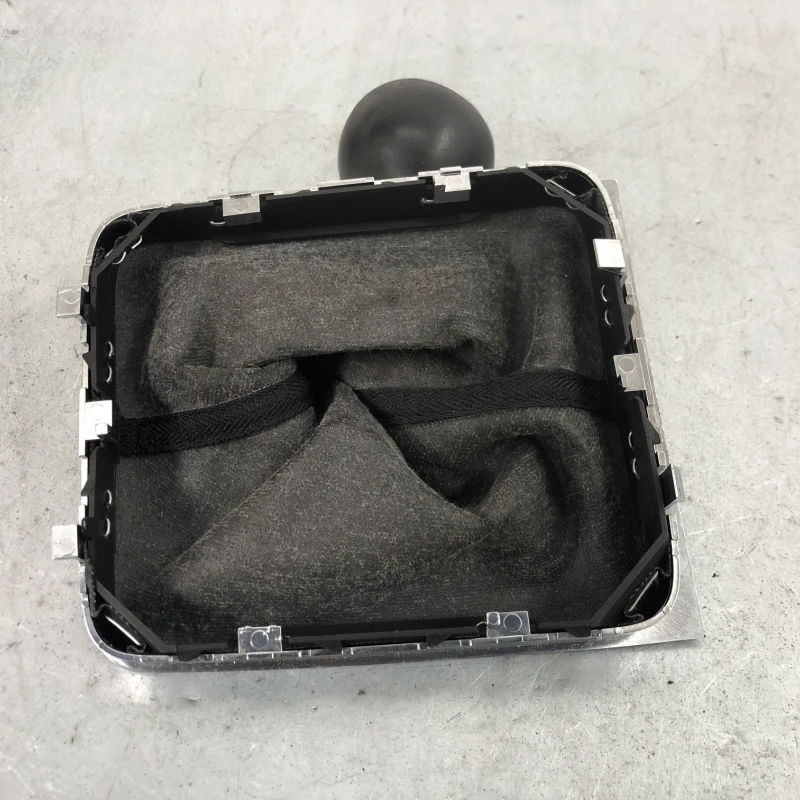 Nuca schimbator / Audi A4 B8 2010 / Interior