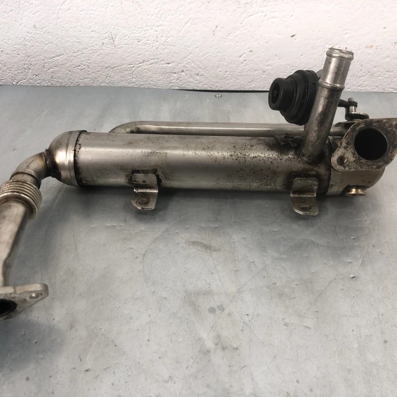Racitor gaze egr / Volkswagen Caddy 2K 2008 / Motor, racire si evacuare