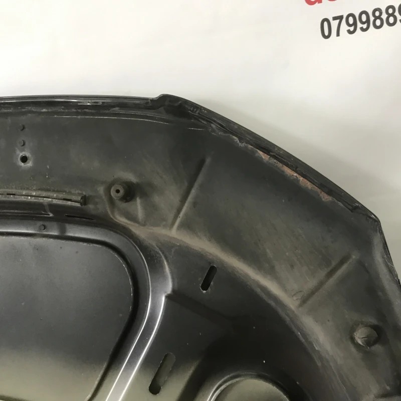 Capota / Volkswagen Passat B6 2010 / Caroserie, oglinzi si faruri