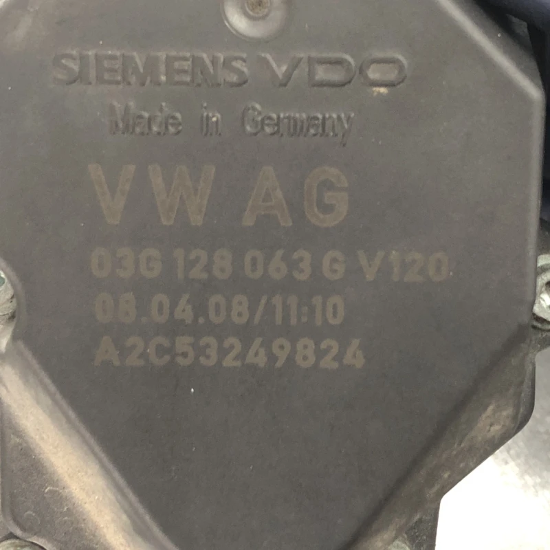 Clapeta de acceleratie / Volkswagen Caddy 2K 2008 / Motor, racire si evacuare