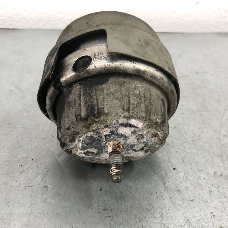 Tampon motor dreapta / Audi A6 C6 2010 / Motor, racire si evacuare