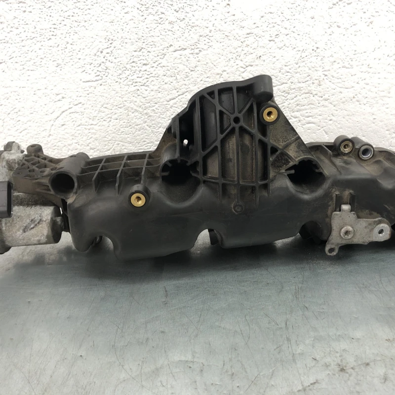 Galerie de admisie / Audi A6 C6 2010 / Motor, racire si evacuare