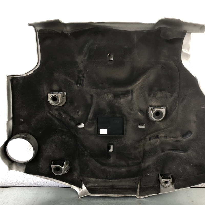 Capac motor / Audi A4 B8 2010 / Motor, racire si evacuare