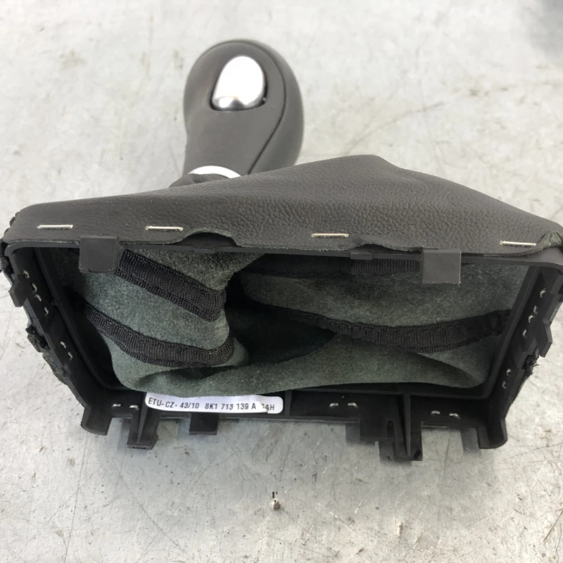 Nuca schimbator / Audi A4 B8 2010 / Interior