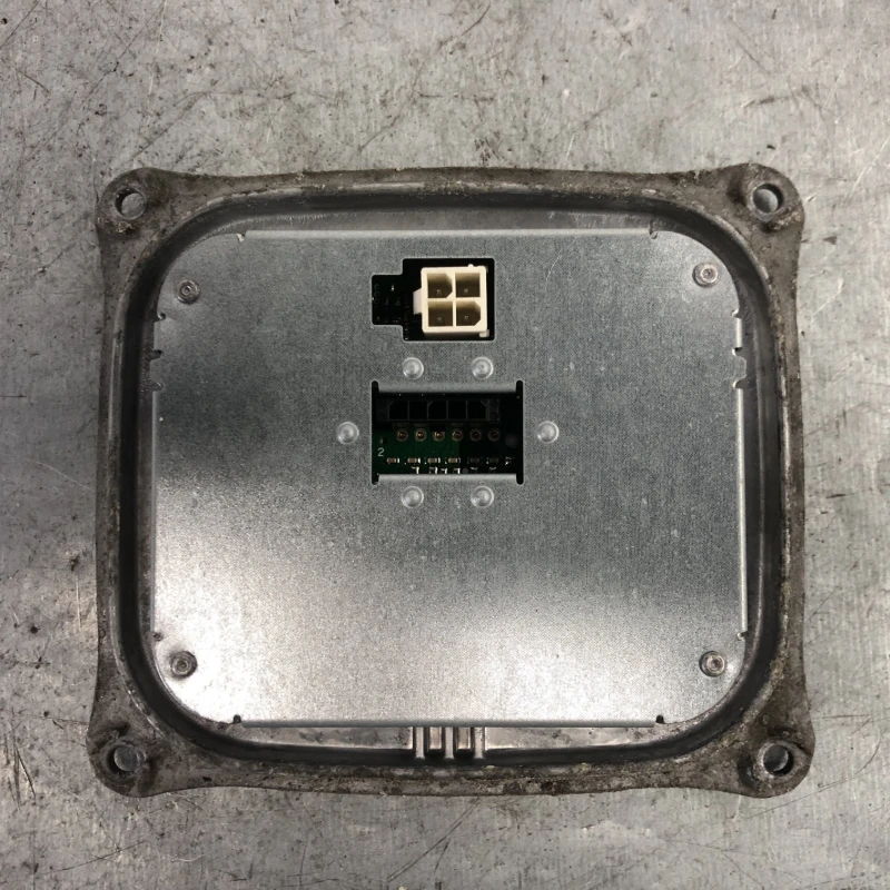 Balast droser xenon / Audi A4 B8 2010 / Caroserie, oglinzi si faruri