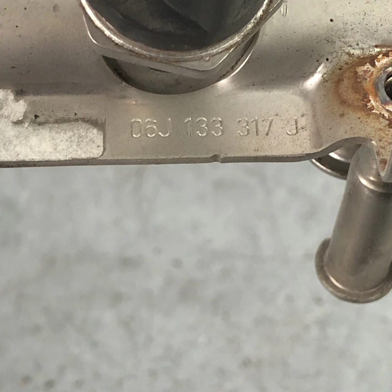 Rampa injectoare cu senzor / Volkswagen Tiguan 5N 2009 / Motor, racire si evacuare