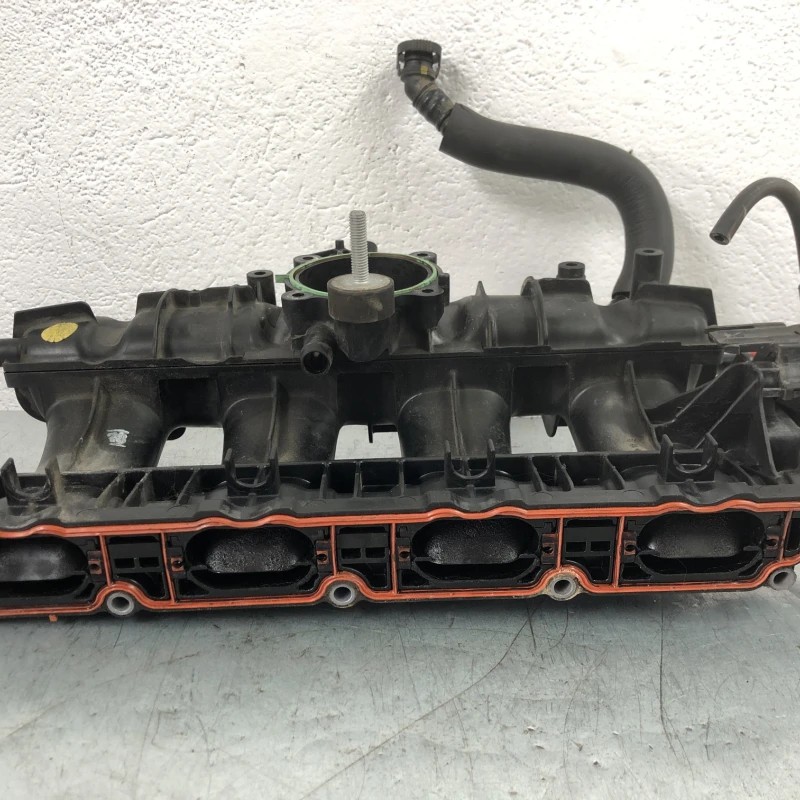 Galerie de admisie / Volkswagen Tiguan 5N 2009 / Motor, racire si evacuare