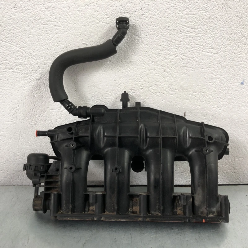 Galerie de admisie / Volkswagen Tiguan 5N 2009 / Motor, racire si evacuare