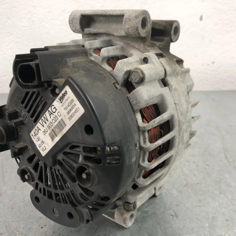 Alternator / Volkswagen Tiguan 5N 2009 / Motor, racire si evacuare