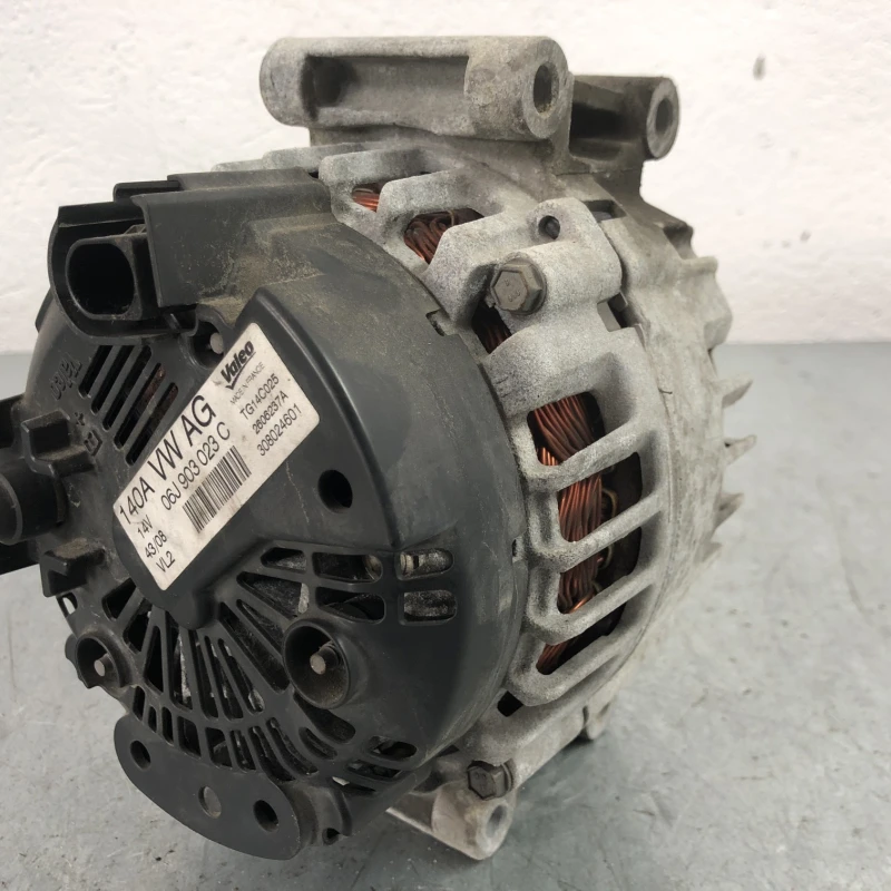 Alternator / Volkswagen Tiguan 5N 2009 / Motor, racire si evacuare
