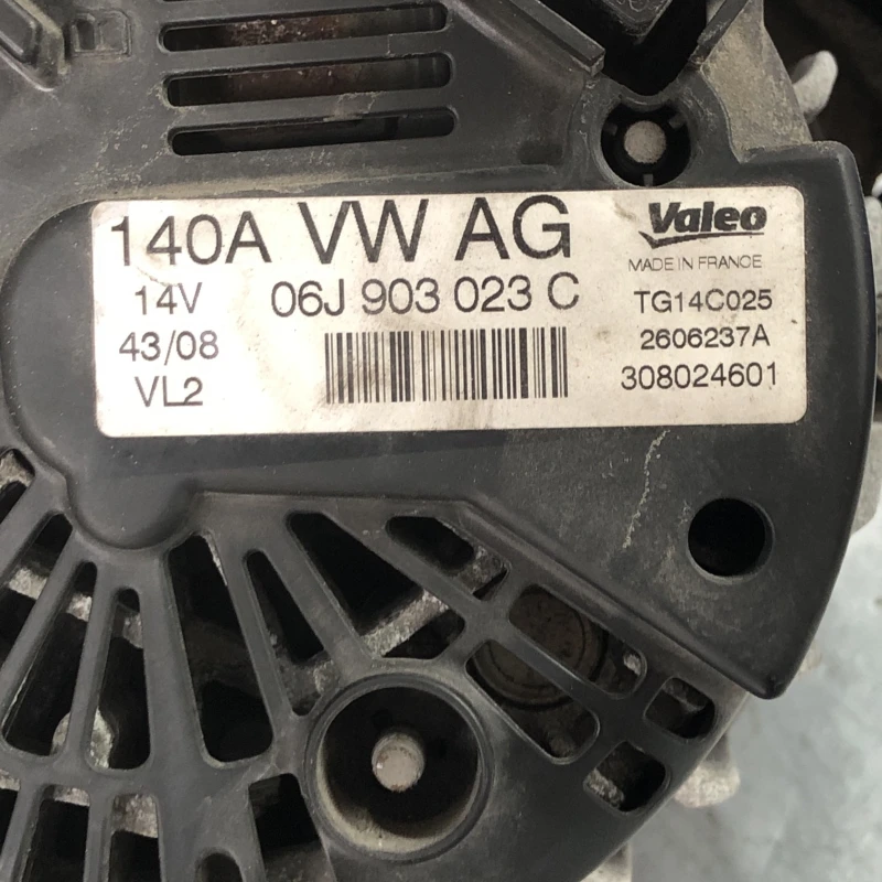 Alternator / Volkswagen Tiguan 5N 2009 / Motor, racire si evacuare
