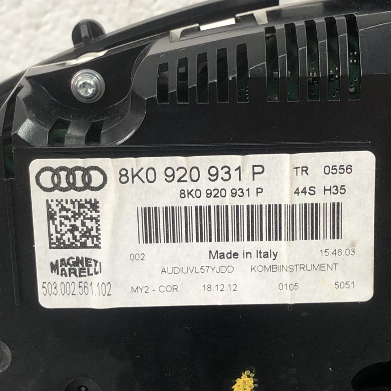 Ceas bord color / Audi A4 B8 2013 / Audio si electronice