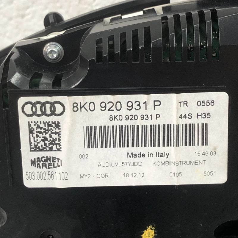 Ceas bord color / Audi A4 B8 2013 / Audio si electronice