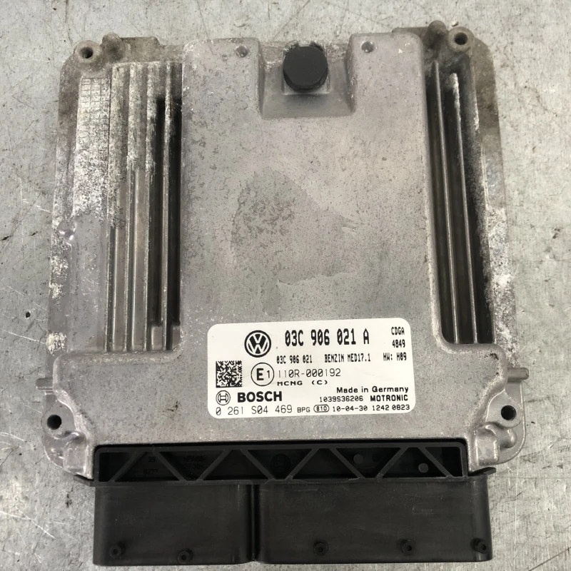 Calculator motor ecu Volkswagen 