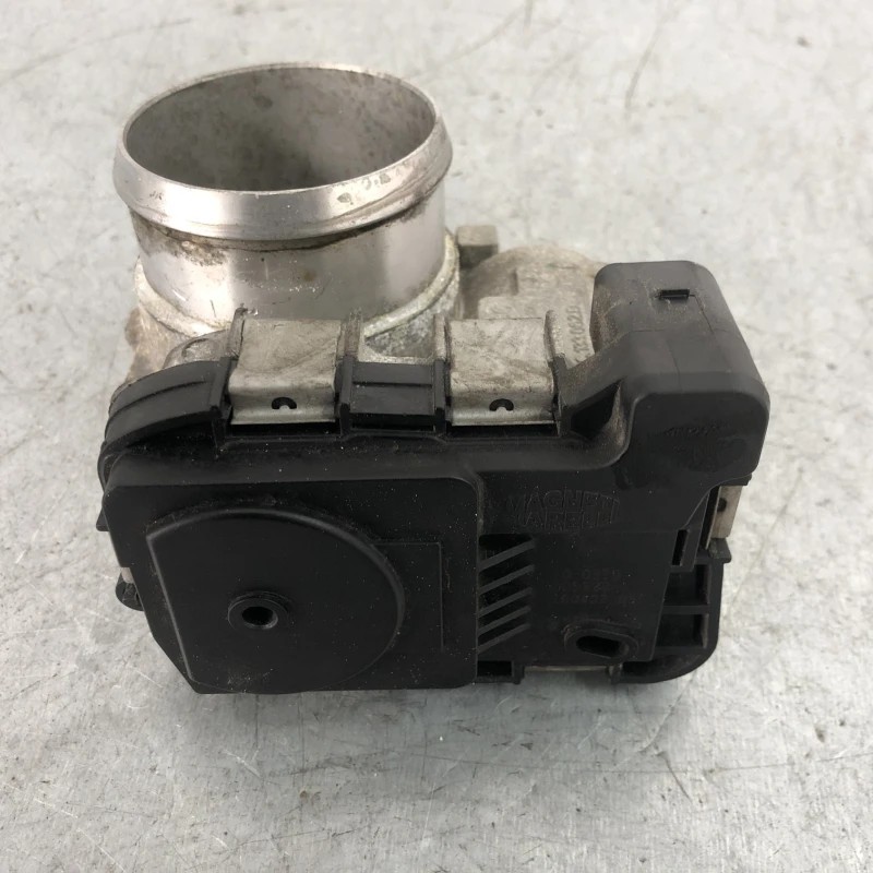 Clapeta de acceleratie / Volkswagen Passat B6 2010 / Motor, racire si evacuare