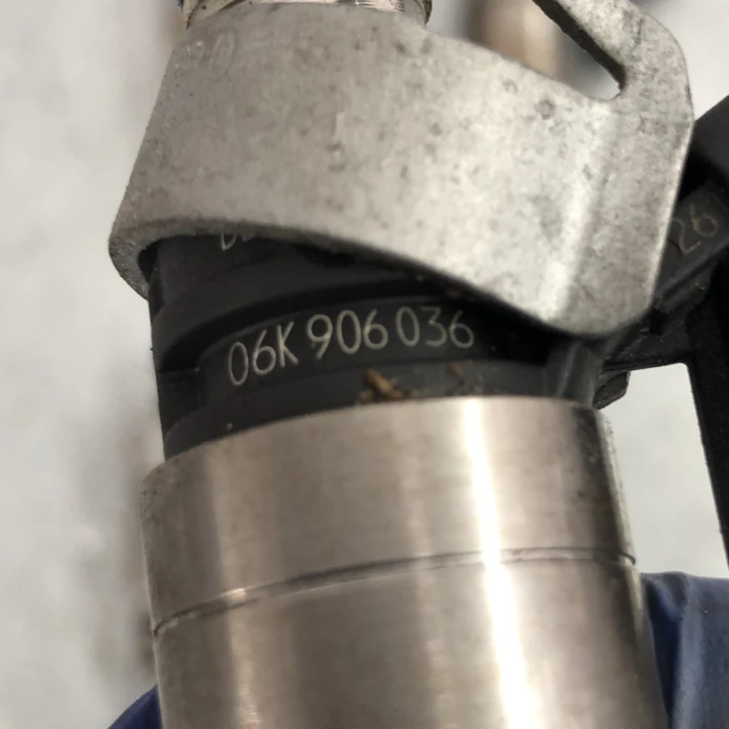 Injector / Audi A4 B8 2013 / Motor, racire si evacuare