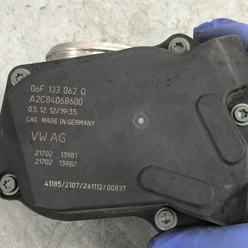 Clapeta de acceleratie / Audi A4 B8 2013 / Motor, racire si evacuare