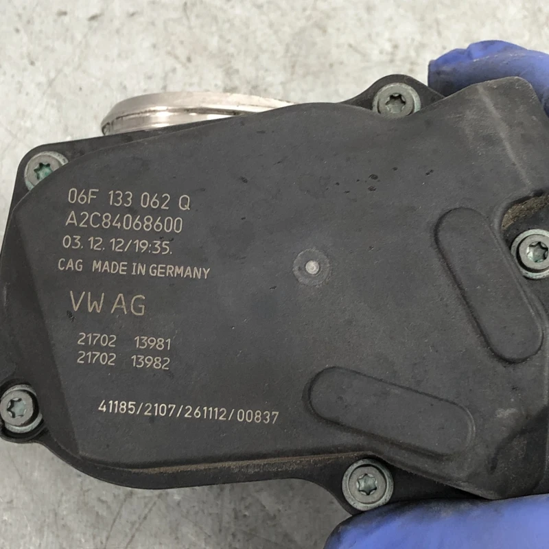 Clapeta de acceleratie / Audi A4 B8 2013 / Motor, racire si evacuare