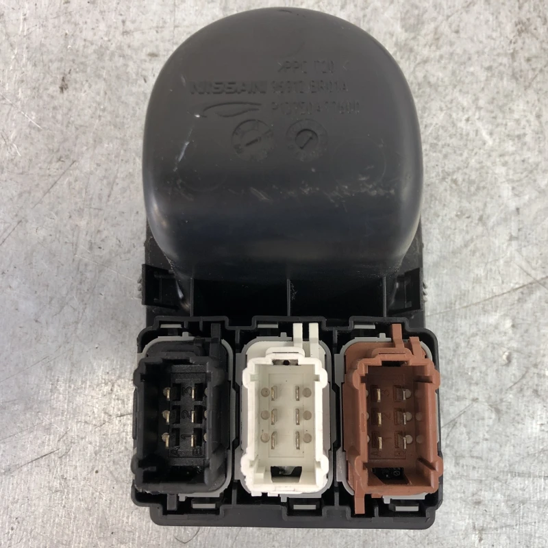 Consola incalzire scaune / Nissan Qashqai J10 facelift 2012 / Interior