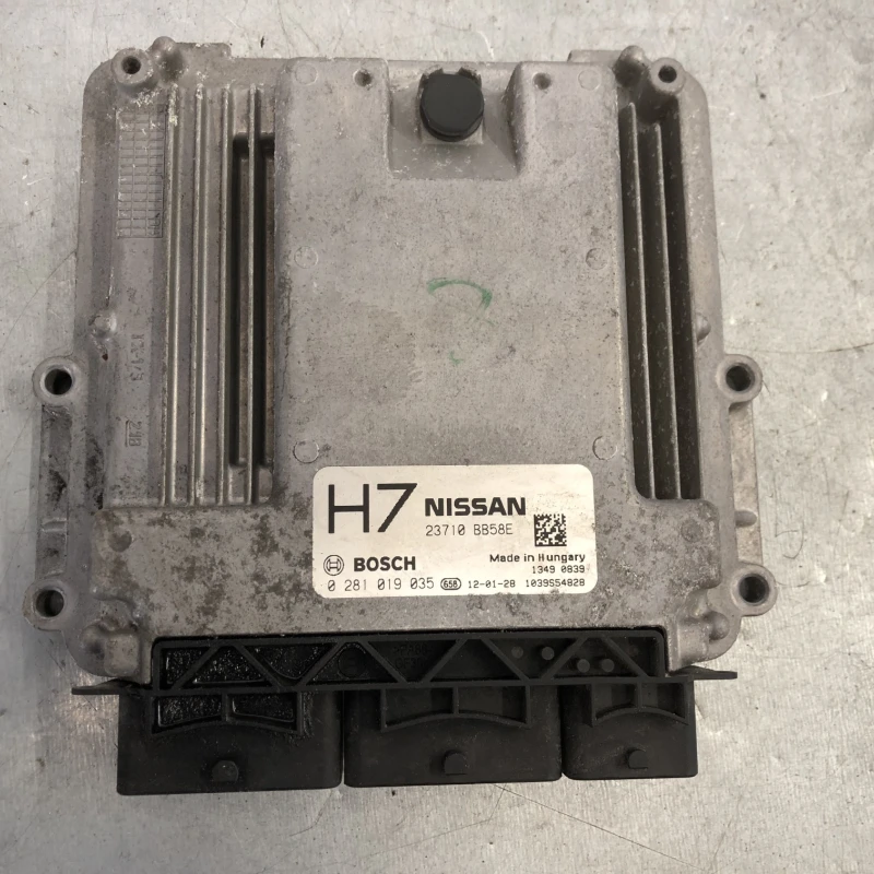 Calculator motor ecu Nissan 