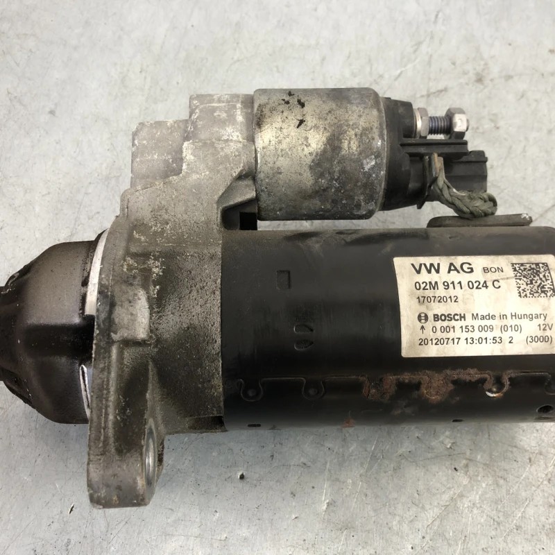 Electromotor demaror Volkswagen Passat B7 2013
