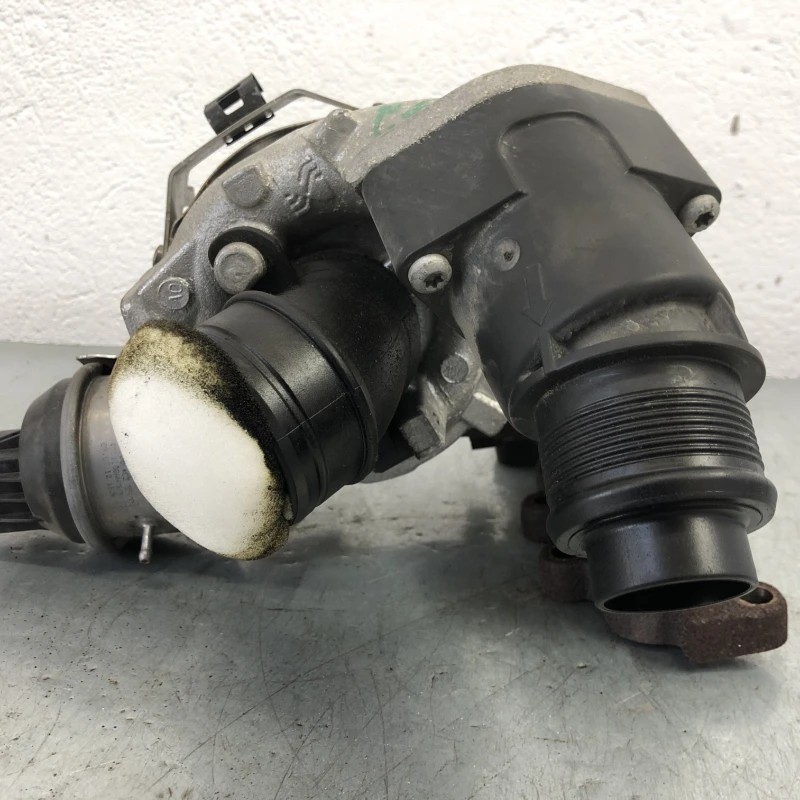 Turbosuflanta turbo turbina / Volkswagen Passat B7 2013 / Motor, racire si evacuare
