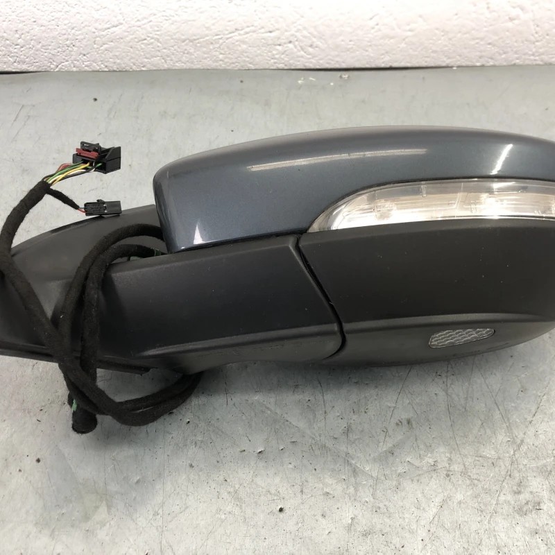 Oglinda stanga rabatabilă electric / Volkswagen Passat B7 2013 / Caroserie, oglinzi si faruri
