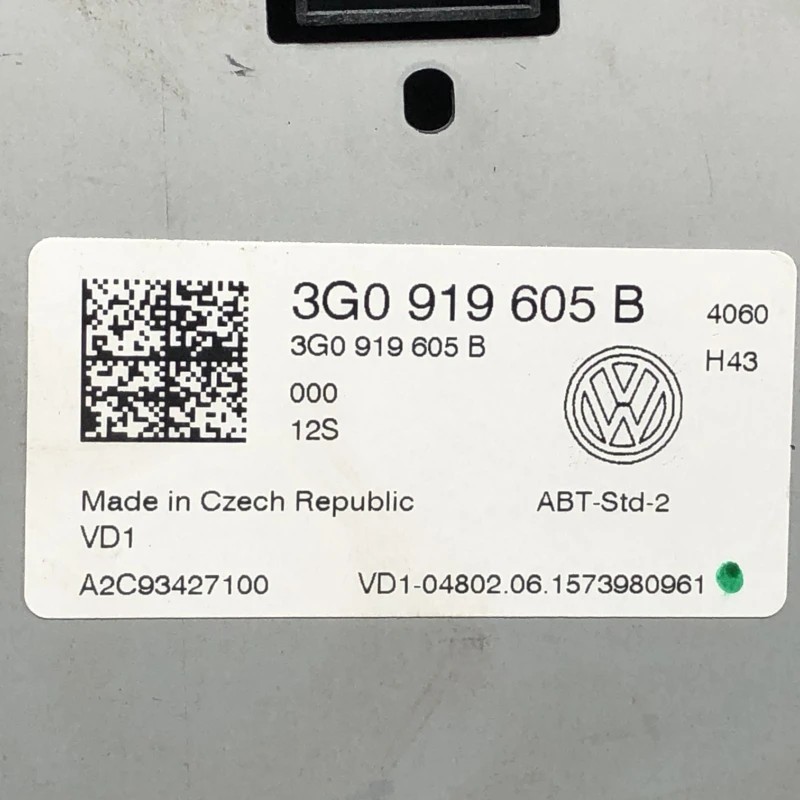 Navigatie sistem multimedia / Volkswagen Passat B8 2016 / Audio si electronice