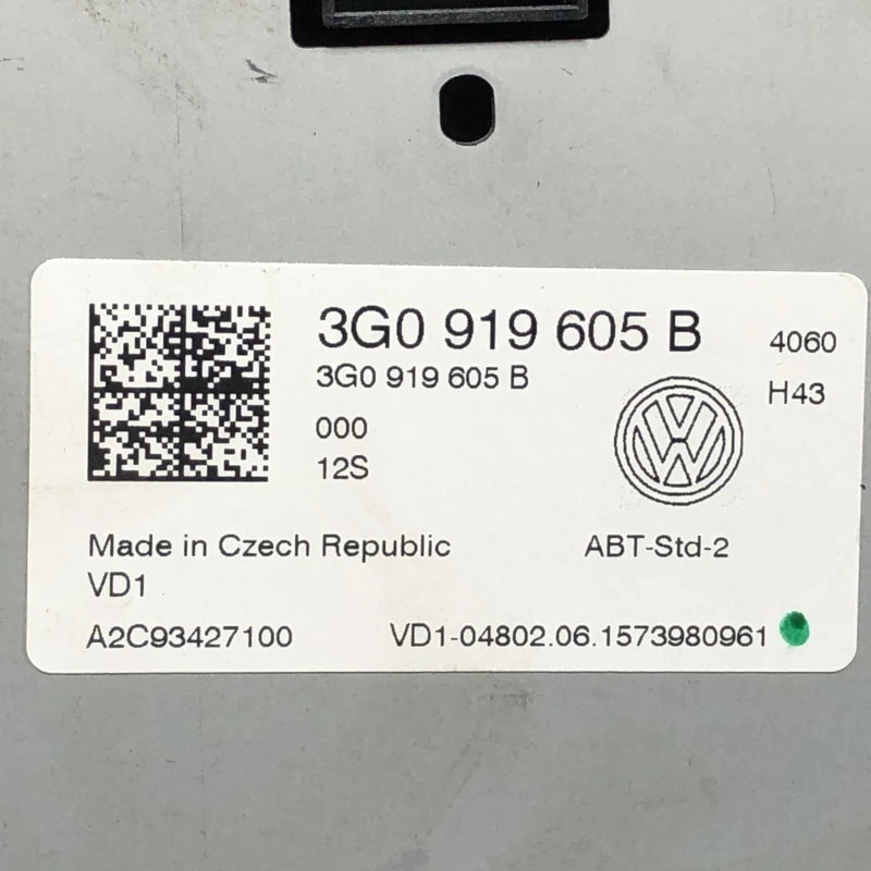 Navigatie sistem multimedia / Volkswagen Passat B8 2016 / Audio si electronice