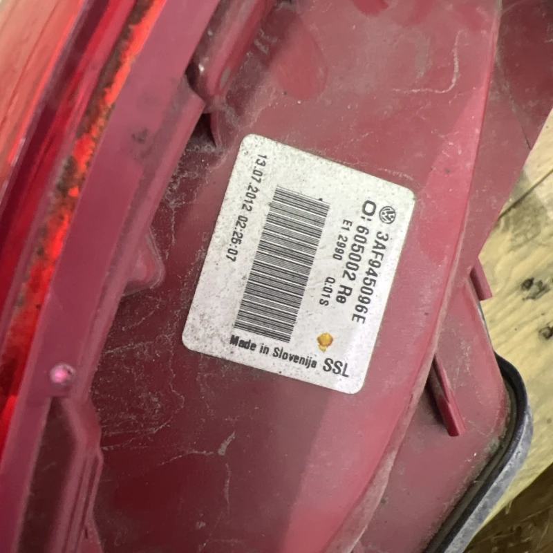 Stop dreapta caroserie / Volkswagen Passat B7 2012 / Caroserie, oglinzi si faruri