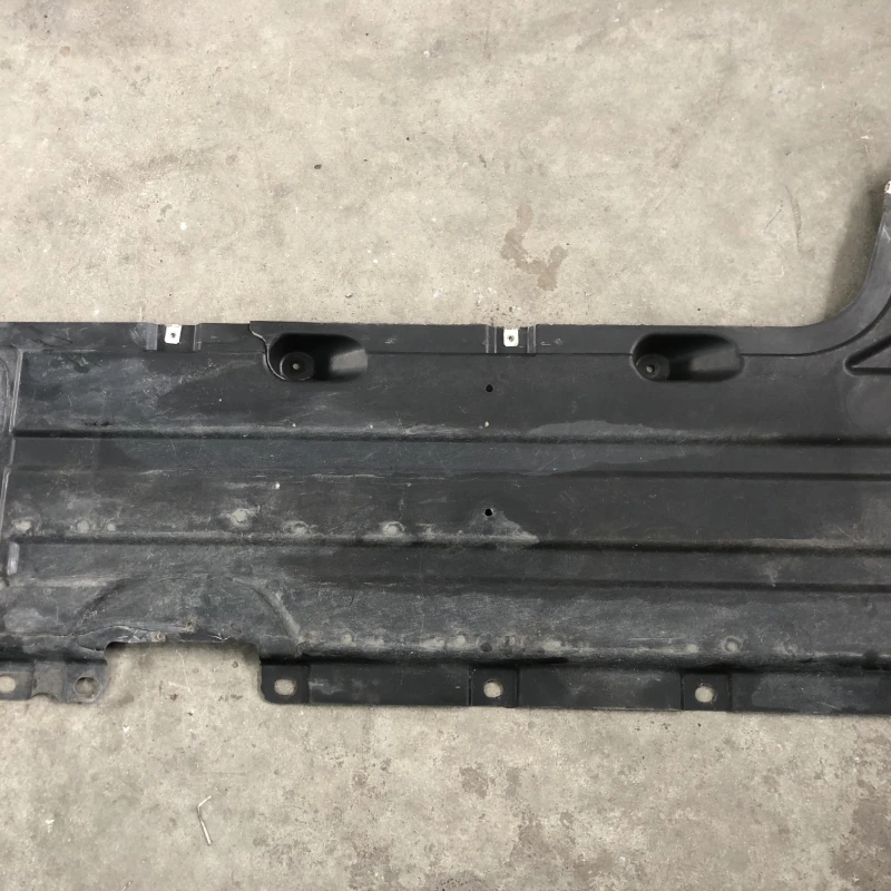 Scut motor / BMW X3 F25 2013 / Caroserie, oglinzi si faruri