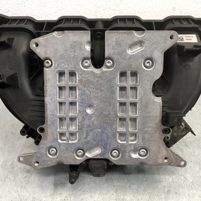 Galerie de admisie / BMW X3 F25 2013 / Motor, racire si evacuare
