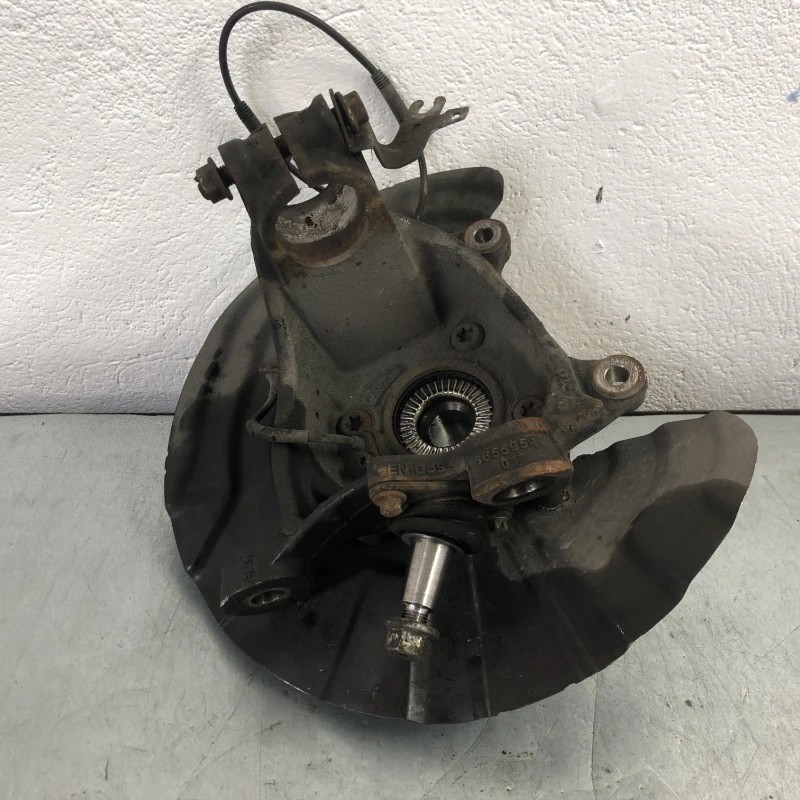 Fuzeta dreapta fata / BMW X3 F25 2013 / Directie si suspensie