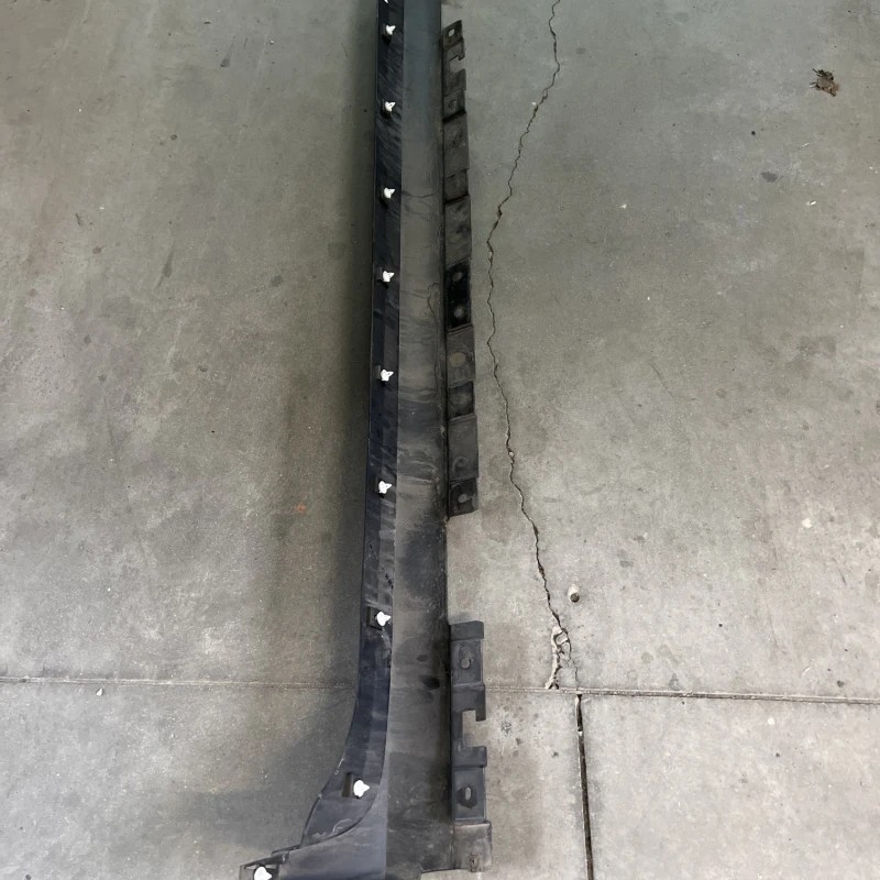 Prag ornament stanga / BMW X3 F25 2013 / Caroserie, oglinzi si faruri