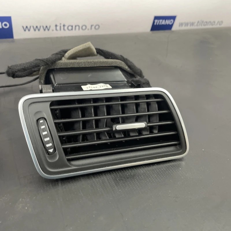 Grila aer bord / Volkswagen Passat B7 2012 / Depozit