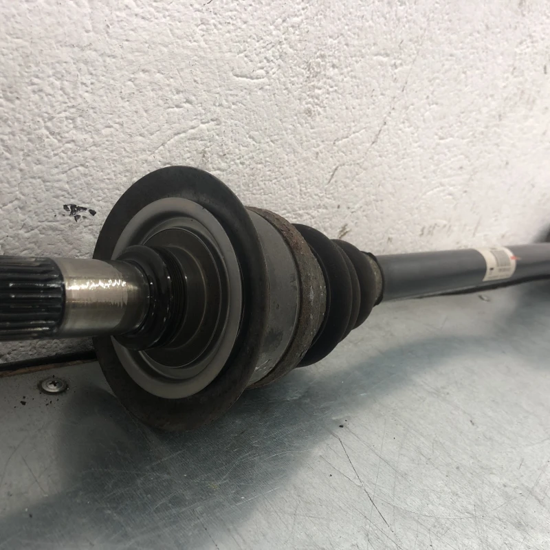 Planetara dreapta spate / BMW X3 F25 2013 / Cutie viteze, ambreiaj, transmisie