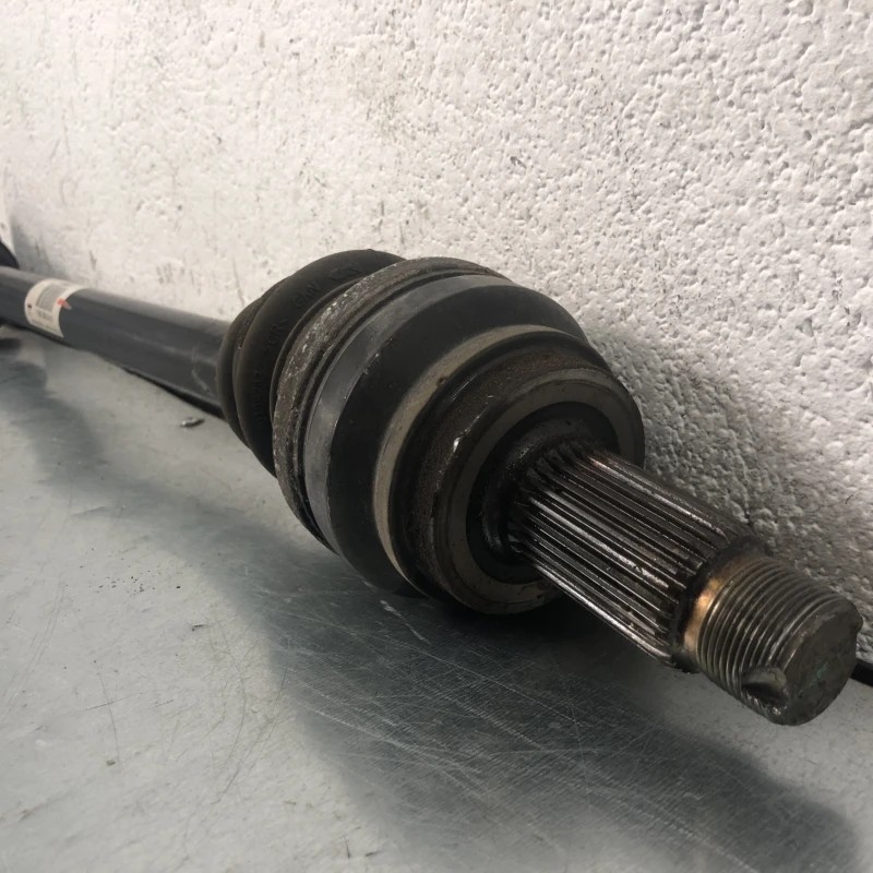 Planetara dreapta spate / BMW X3 F25 2013 / Cutie viteze, ambreiaj, transmisie