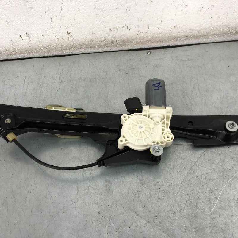 Macara geam dreapta spate / BMW X3 F25 2013 / Caroserie, oglinzi si faruri
