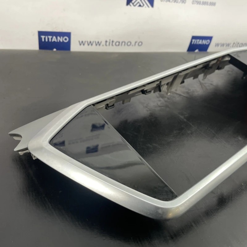 Ornament trim bord / Audi A6 C8 2023 / Interior