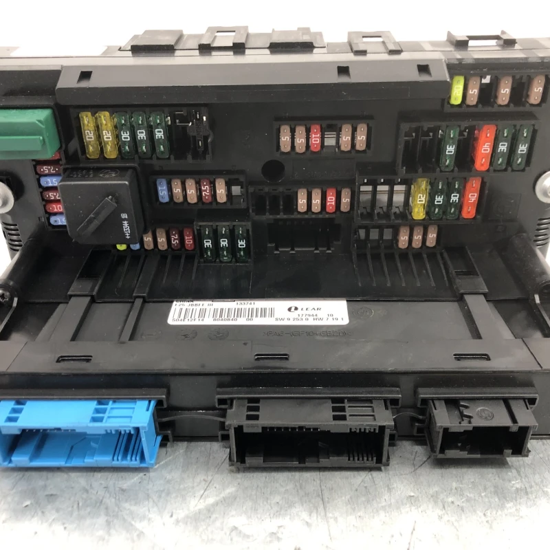 Panou sigurante / BMW X3 F25 2013 / Audio si electronice