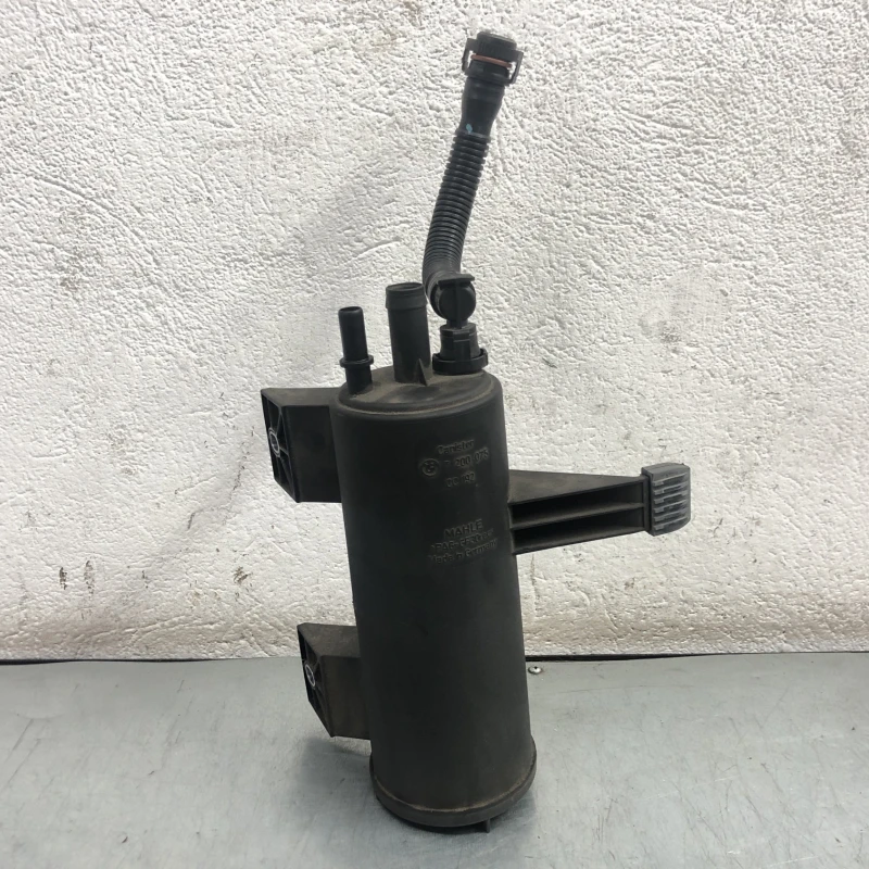 Filtru carbon BMW 