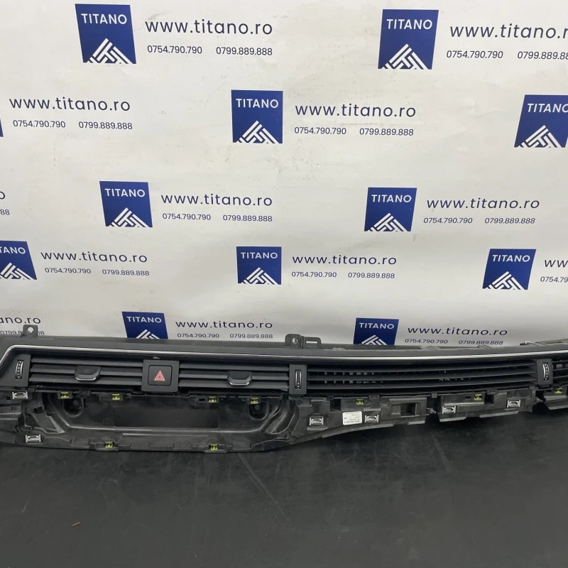 Grila ventilatie bord / Audi A5 F5 2018 / Interior