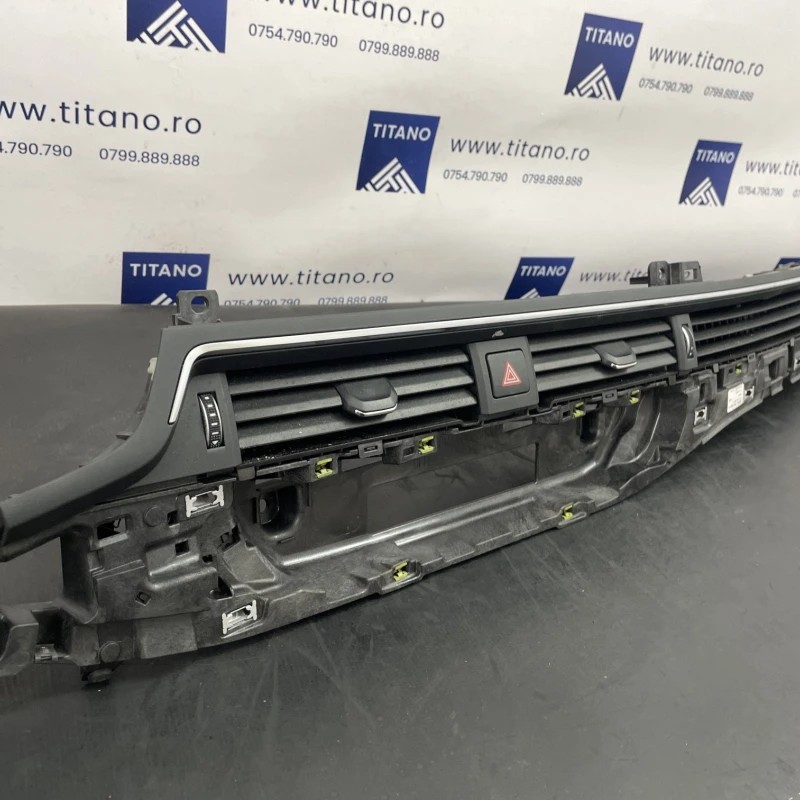 Grila ventilatie bord / Audi A5 F5 2018 / Interior