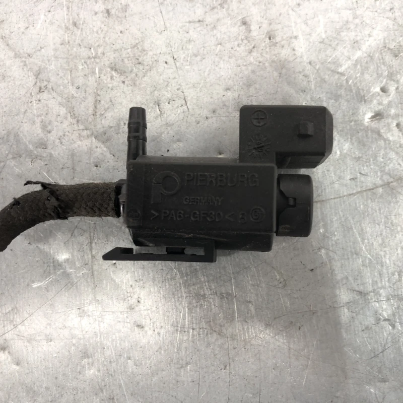 Electrovalva / BMW Seria 5 F10 2012 / Motor, racire si evacuare