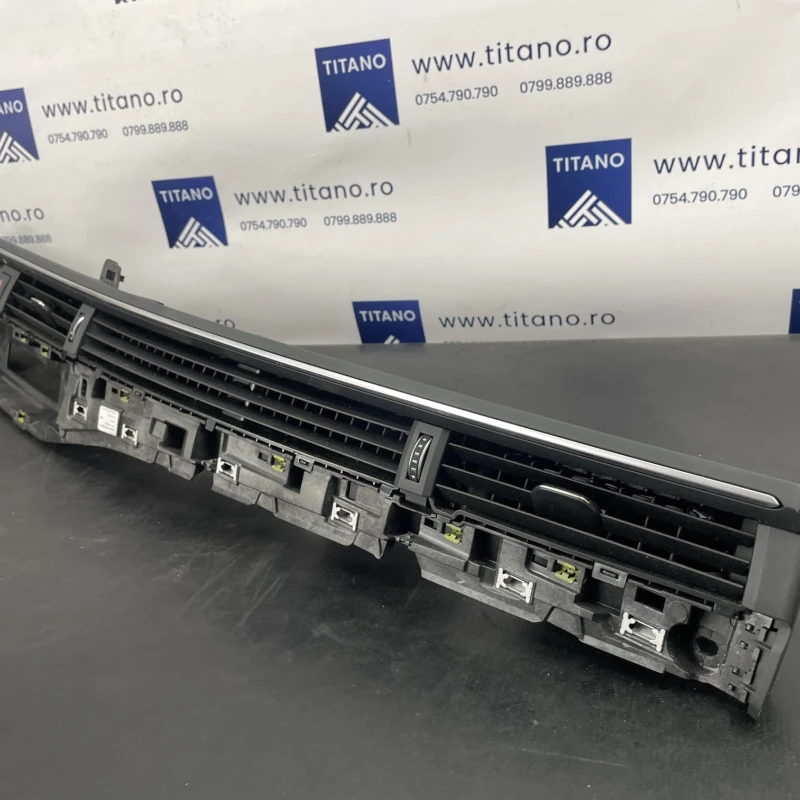 Grila ventilatie bord / Audi A5 F5 2018 / Interior