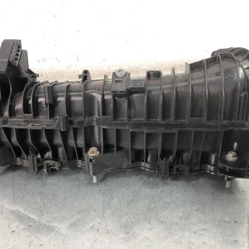 Galerie de admisie / BMW Seria 5 F10 2012 / Motor, racire si evacuare