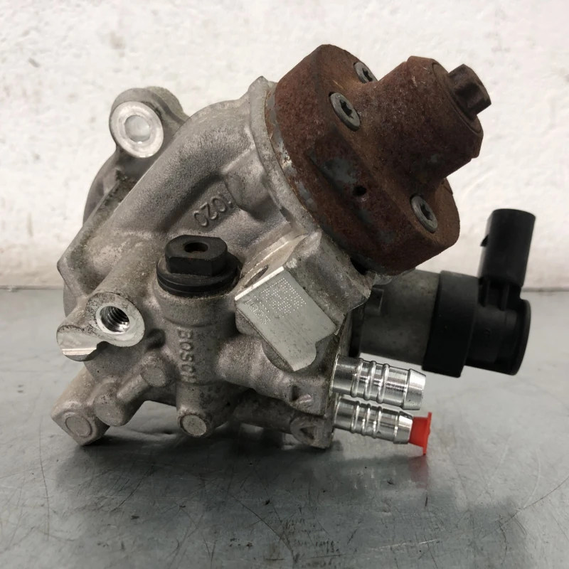 Pompa de injectie inalte / BMW Seria 5 F10 2012 / Motor, racire si evacuare