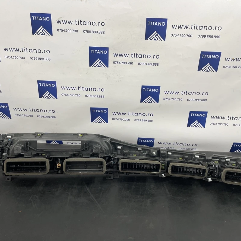 Grila ventilatie bord / Audi A5 F5 2018 / Interior