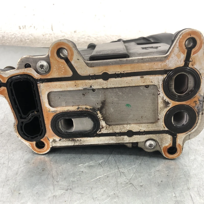 Racitor ulei termoflot / BMW Seria 3 E90 2010 / Motor, racire si evacuare
