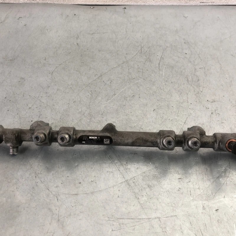 Rampa injectoare cu senzor / Kia Sorento Sorento 2011 / Motor, racire si evacuare
